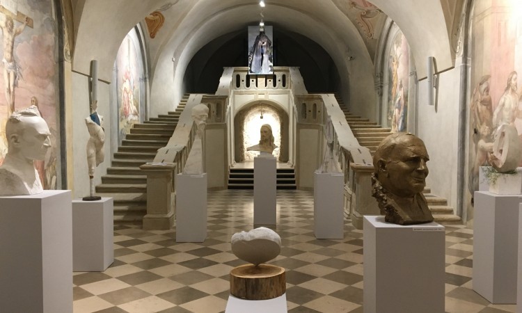 Pierwsza wystawa w Galerii Krypta u pijarów po dwóch latach